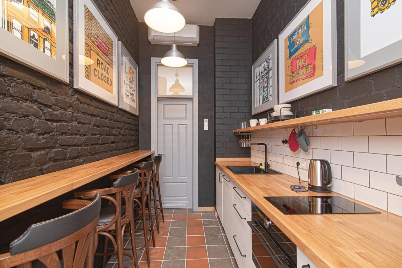 Modern Vilnius Old Town Apartment With Free Parking Exterior photo