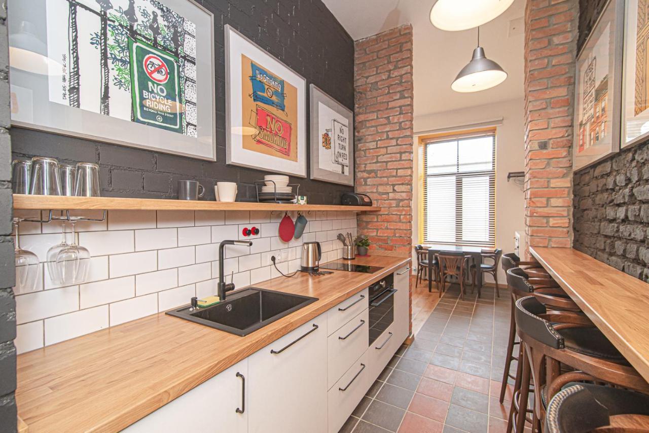 Modern Vilnius Old Town Apartment With Free Parking Exterior photo